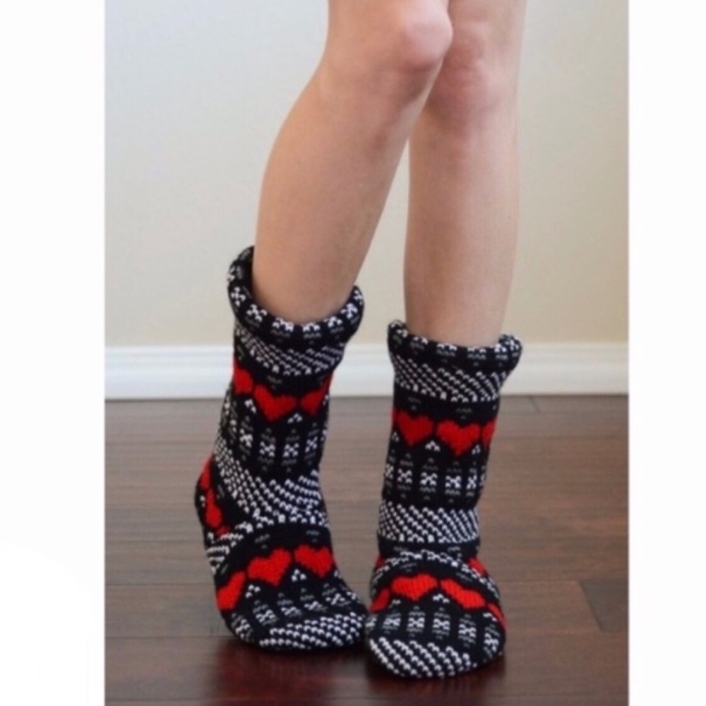 Knitted Heart Design Lounge Socks - Picture 1 of 2